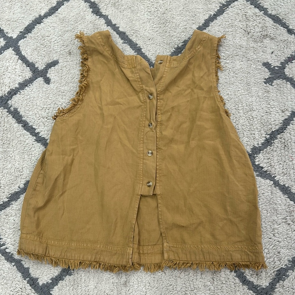 altar’d state - Tan Distressed Edge Sleeveless Button Down -Excellent condition